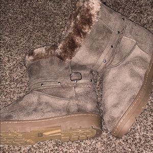 Brand new ugg style short boots